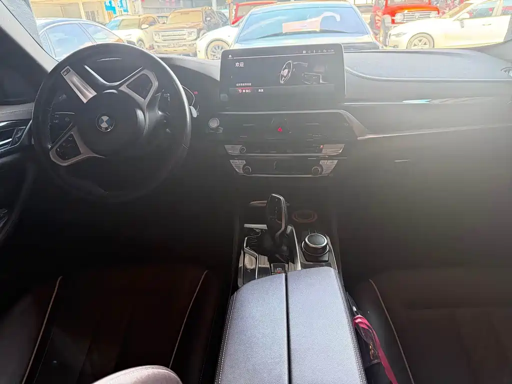 BMW 5 Series 2022