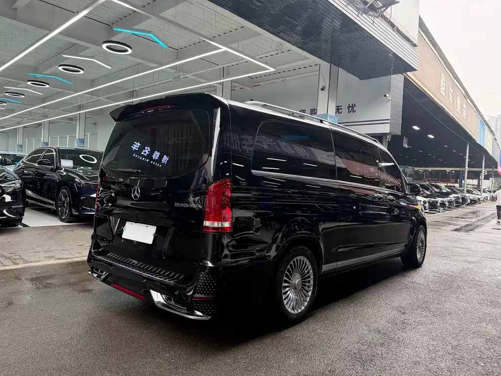 Mercedes-Benz Vito 2022 — фото 26