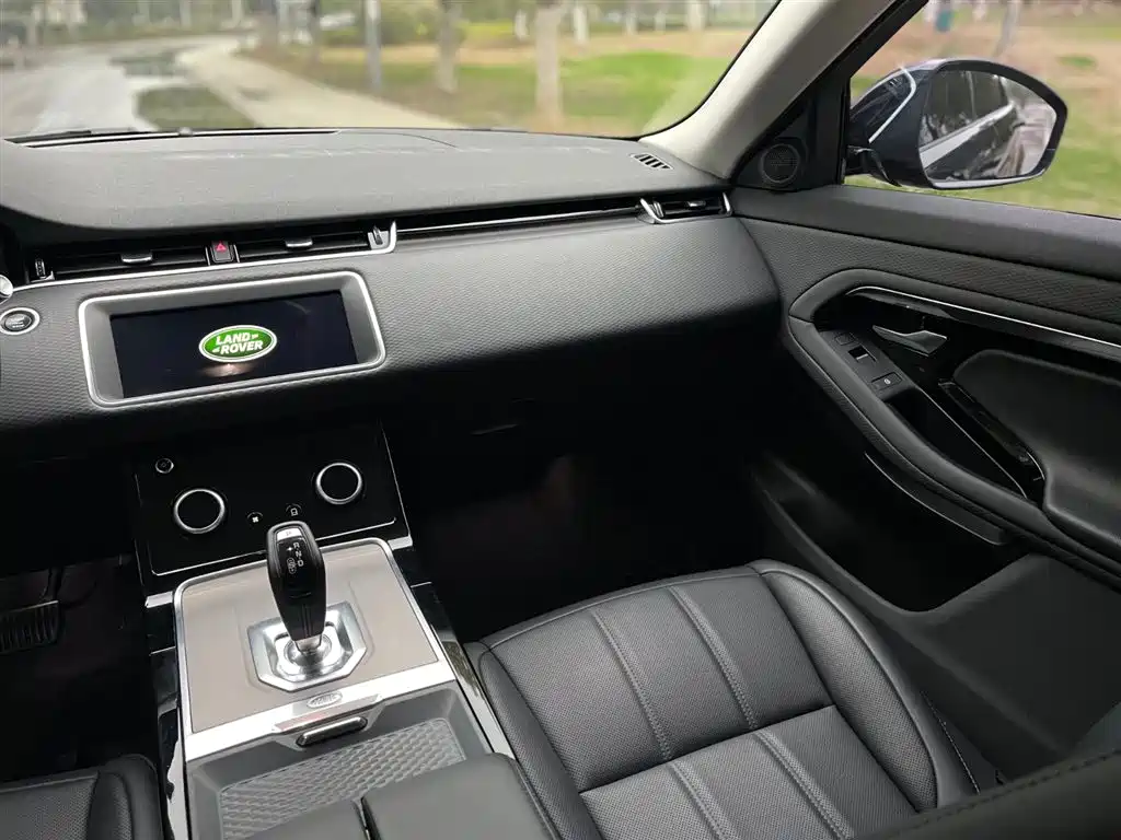 Land Rover Evoque 2020 — фото 20