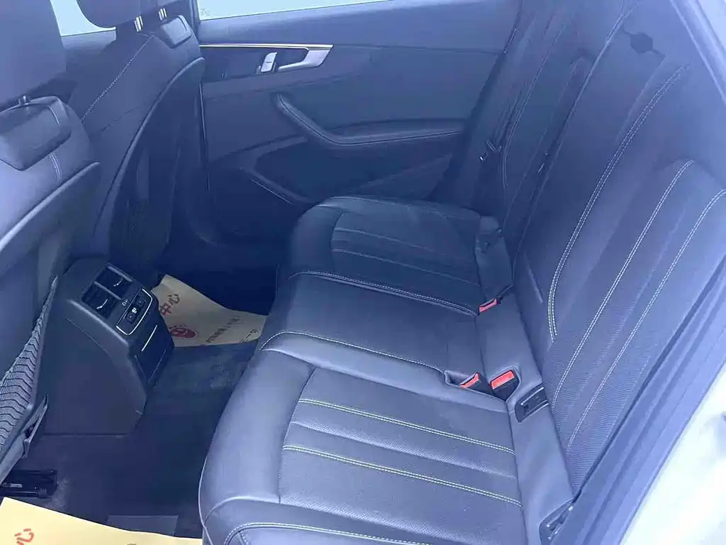 Audi A4L 2024