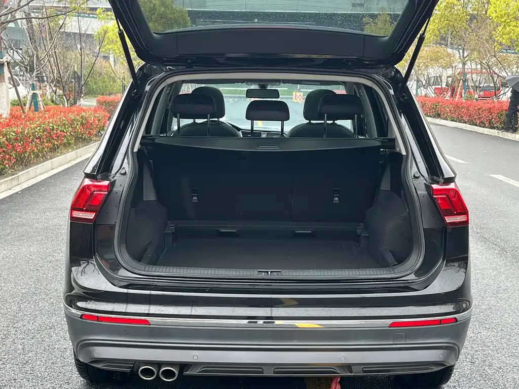 Volkswagen Tiguan L 2021 — фото 18
