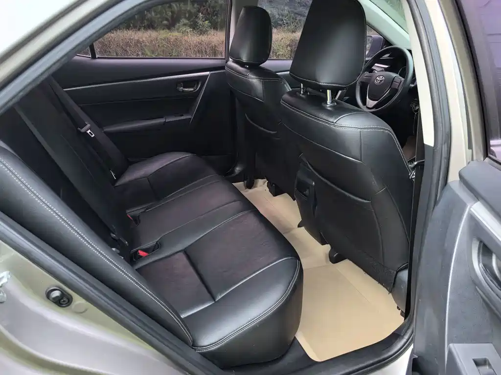 Toyota Corolla 2016 — фото 10
