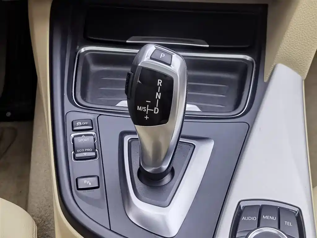 BMW 3 Series 2015 — фото 13