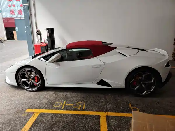 Lamborghini Huracan 2022