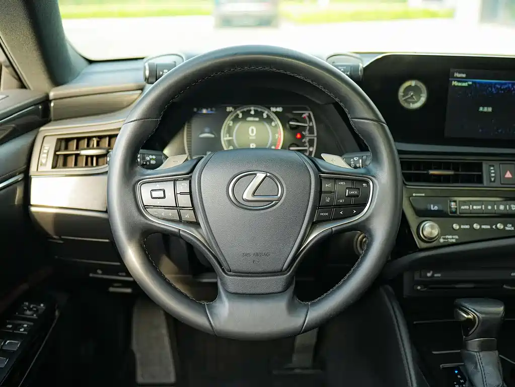 Lexus ES 2022 — фото 20