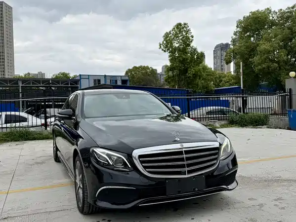 Mercedes-Benz E-Class 2016