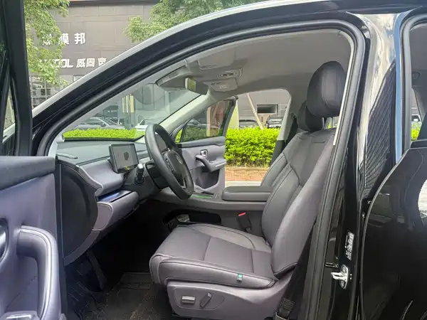 Leapmotor C10 2025