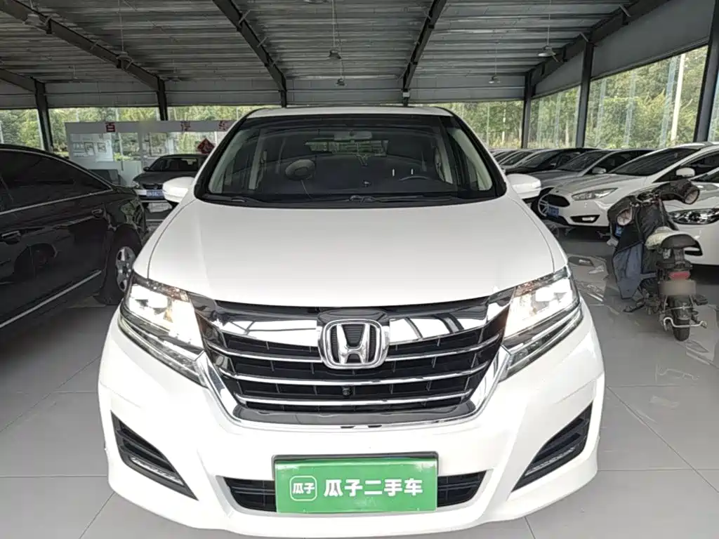 Honda Elysion 2019 — фото 3