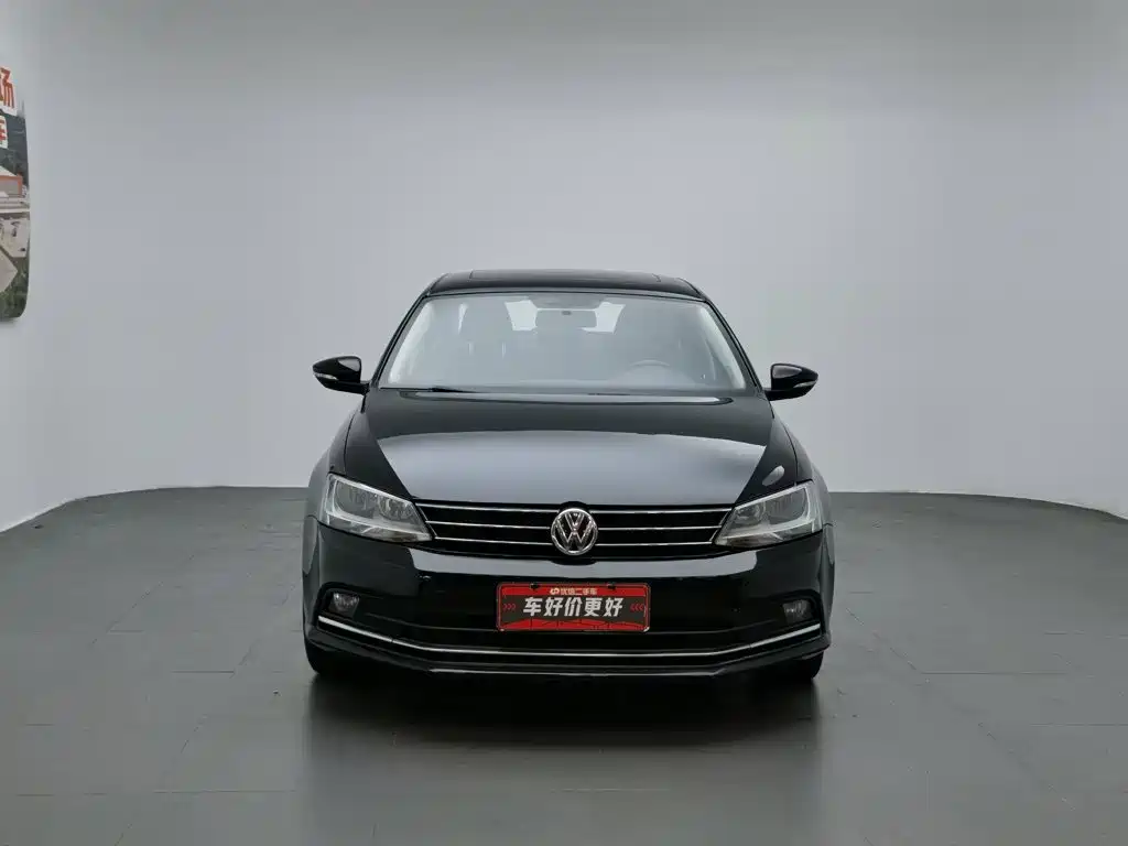 Volkswagen Sagitar 2018
