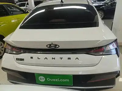 Hyundai Elantra 2024