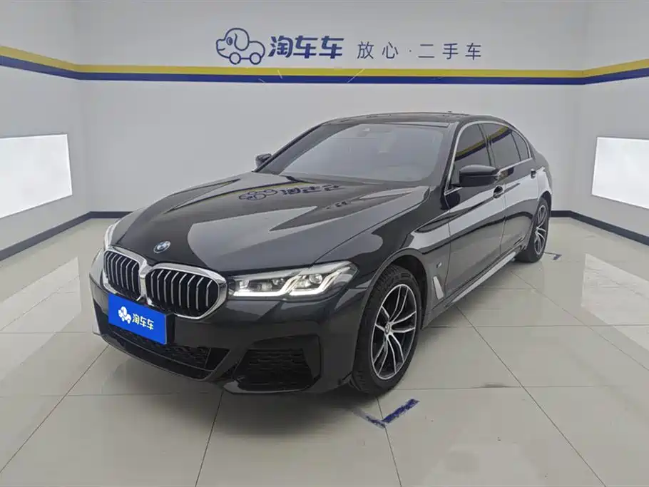 BMW 5 Series 2023 — фото 1