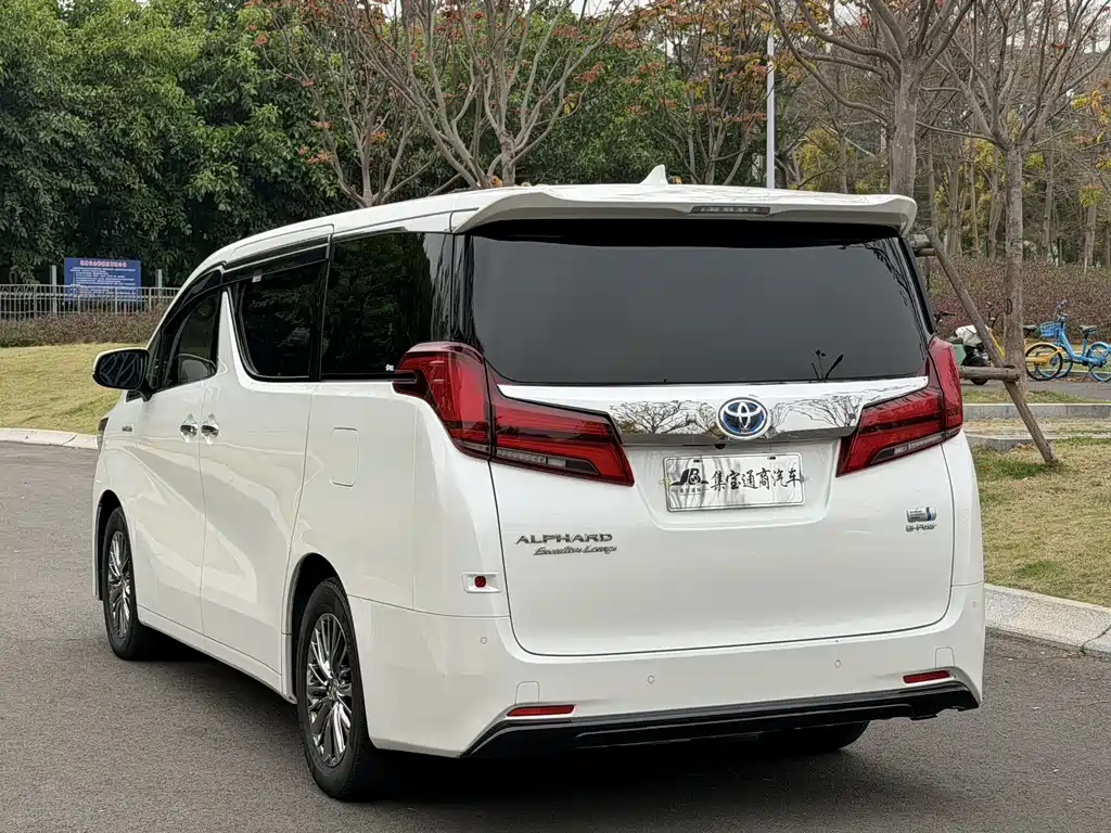 Toyota Alphard 2021 — фото 6