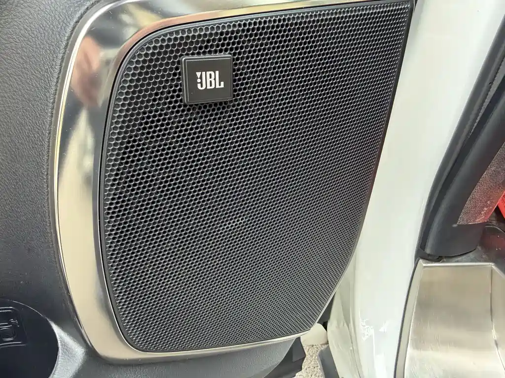 Toyota Alphard 2021 — фото 14