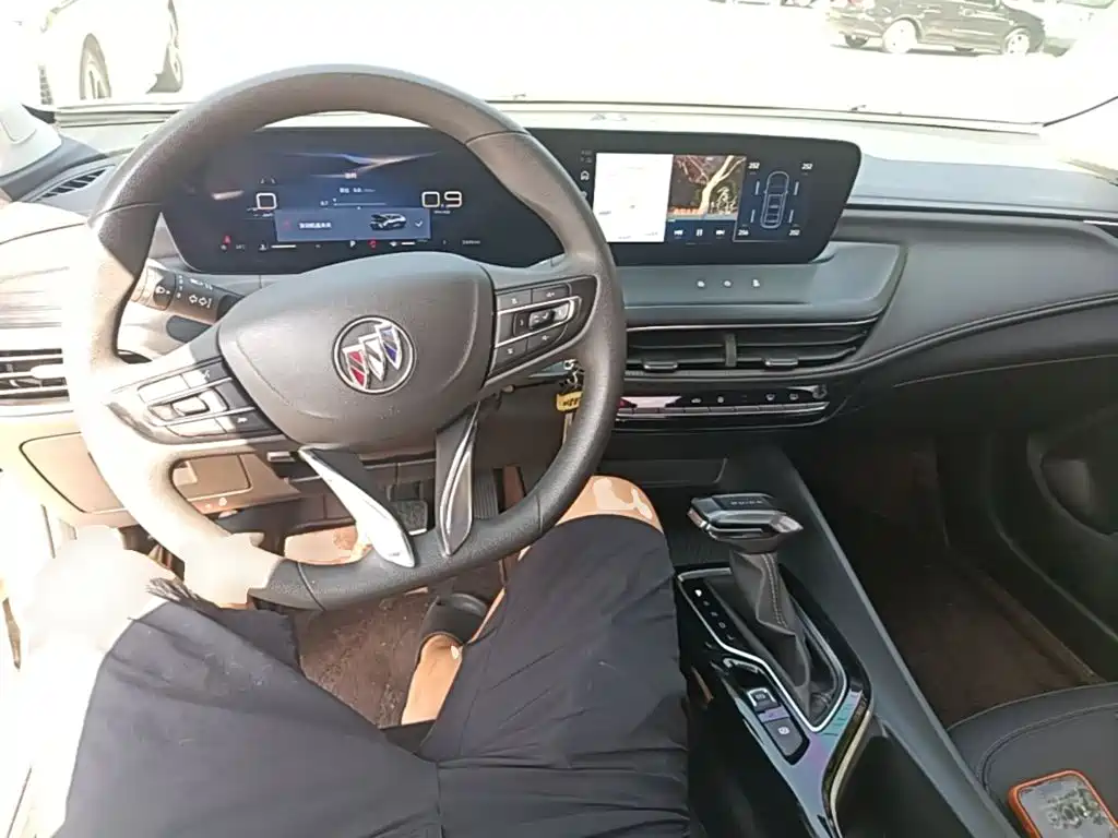 Buick Verano 2023 — фото 10