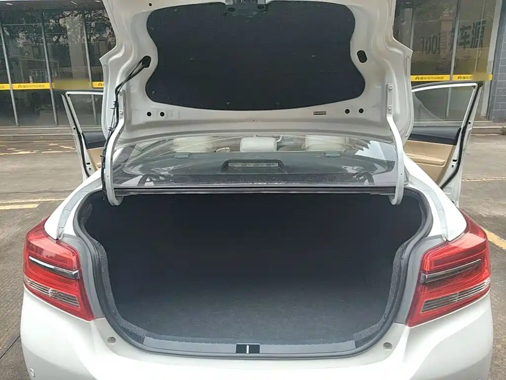 Toyota Yaris L 2019 — фото 19