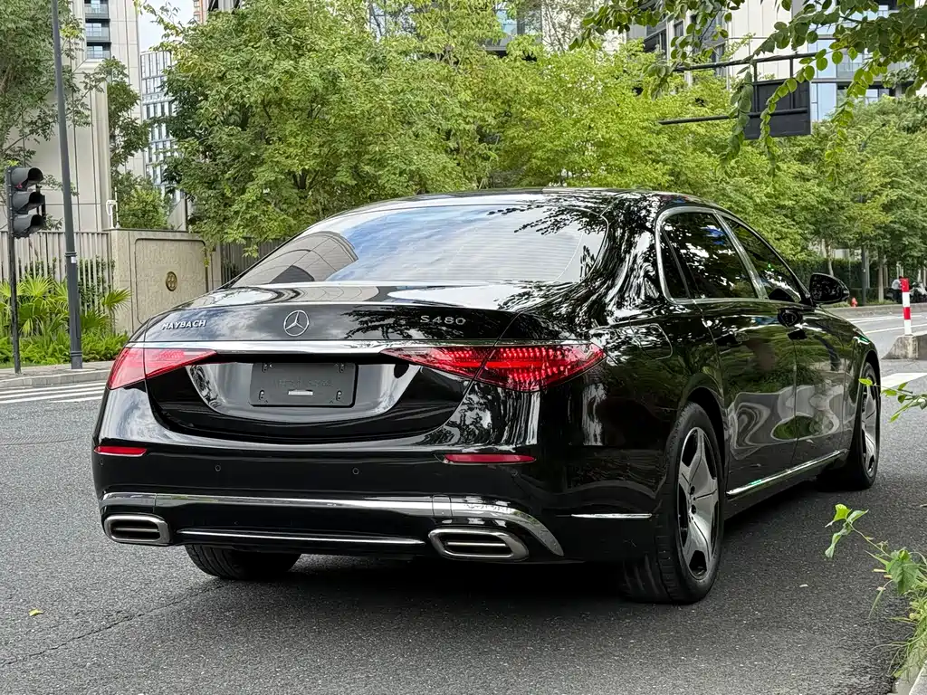 Mercedes-Benz Maybach S-Class 2022 — фото 11