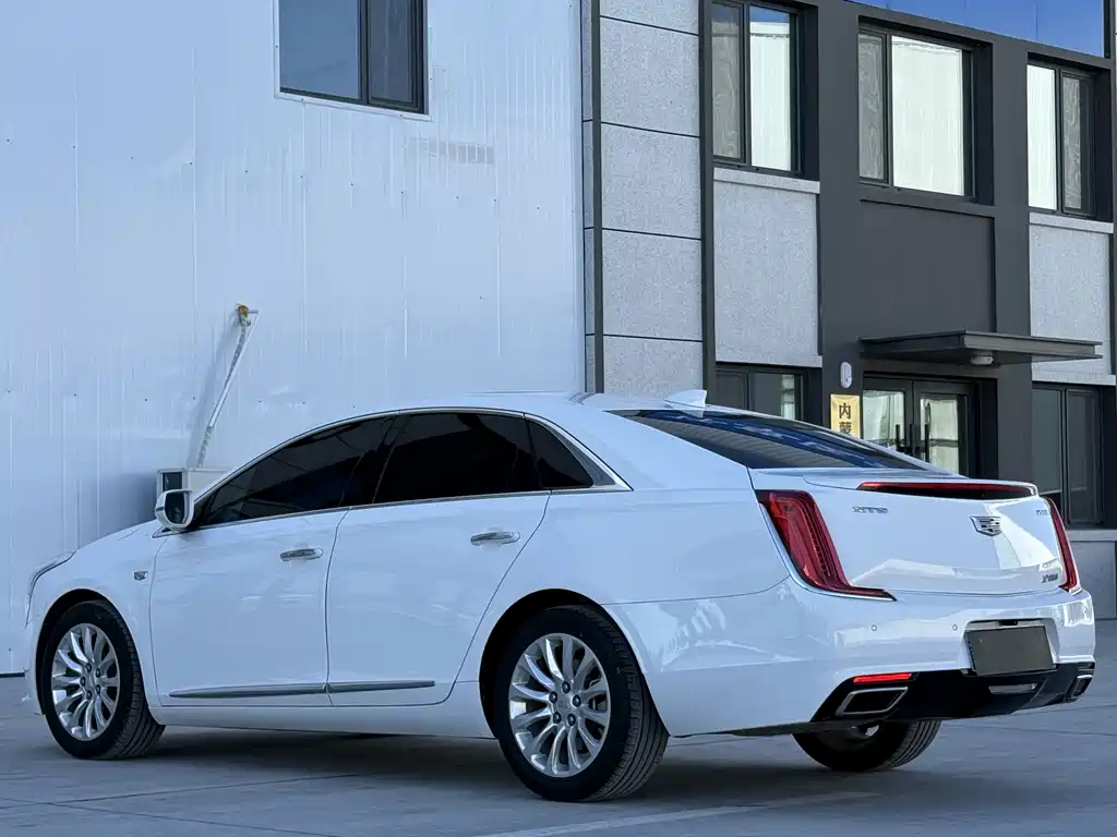 Cadillac XTS 2018 — фото 4