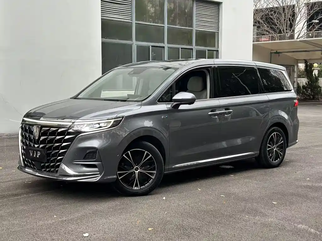 Roewe iMAX8 2025