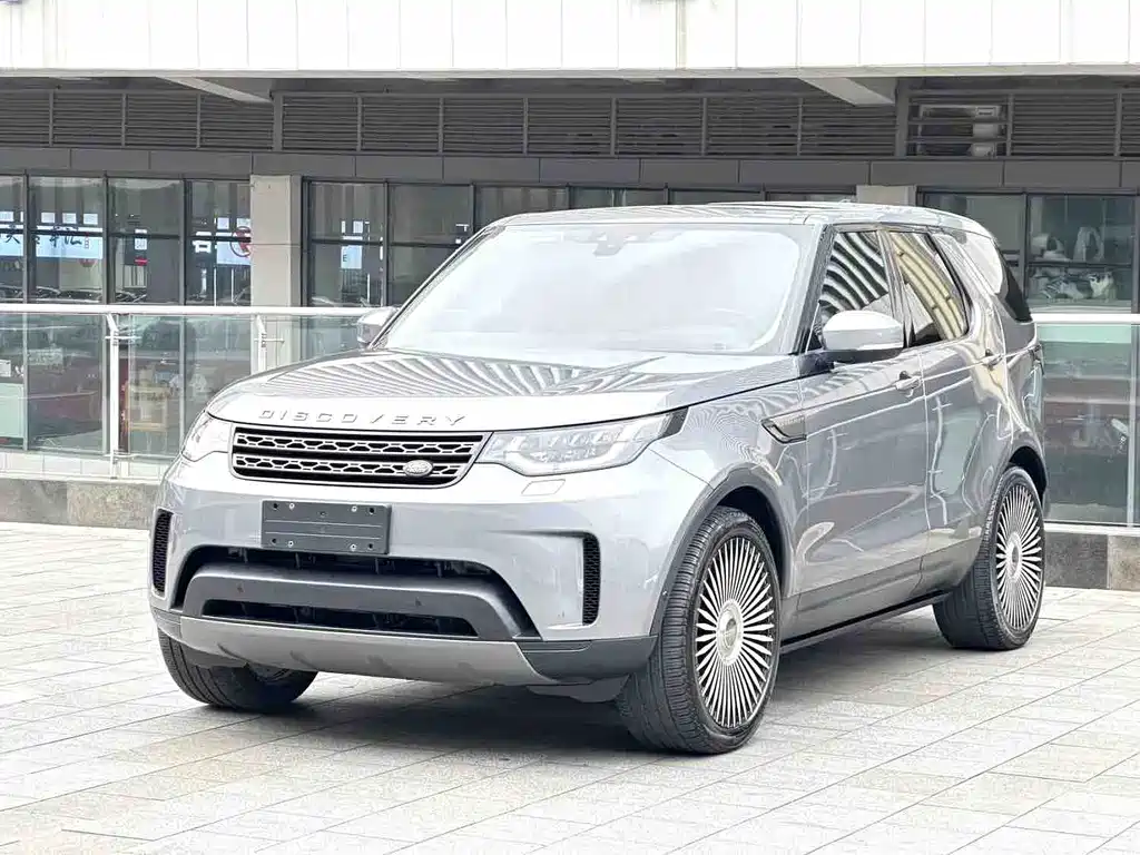 Land Rover Discovery 2020 — фото 1