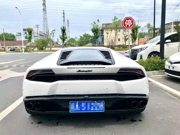 Lamborghini Huracan 2016