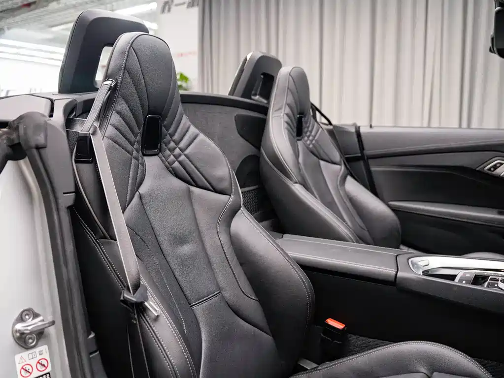 BMW Z4 2023 — фото 15