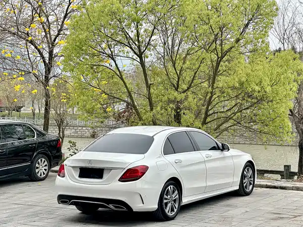 Mercedes-Benz C-Class 2018