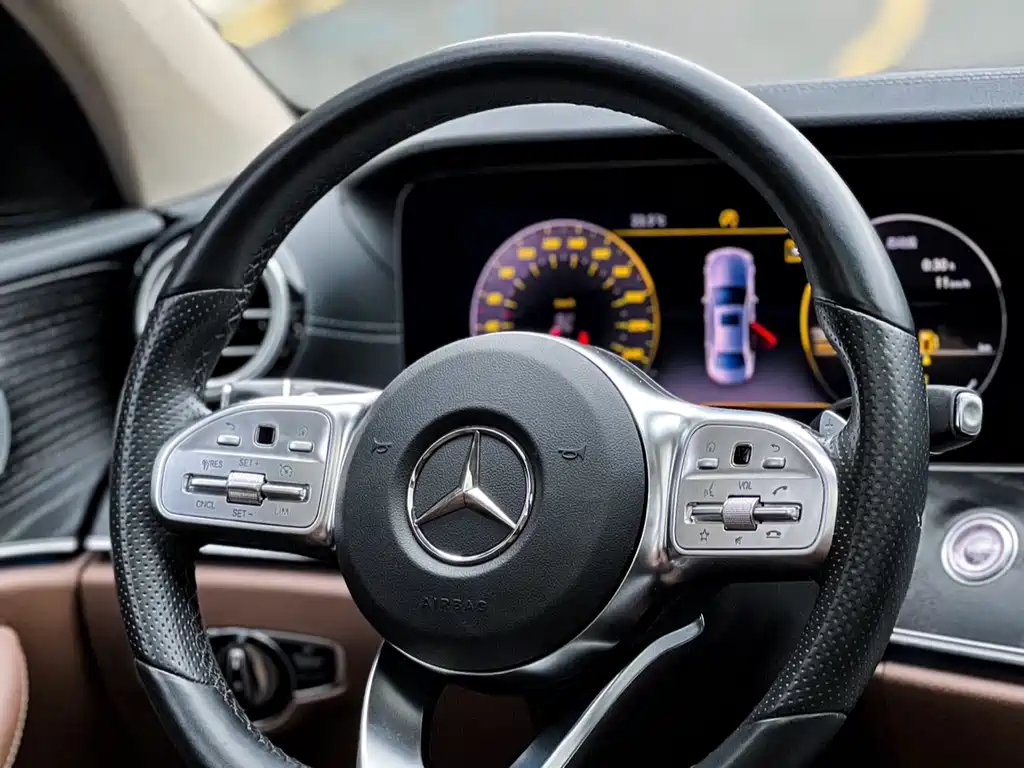 Mercedes-Benz E-Class 2020 — фото 8