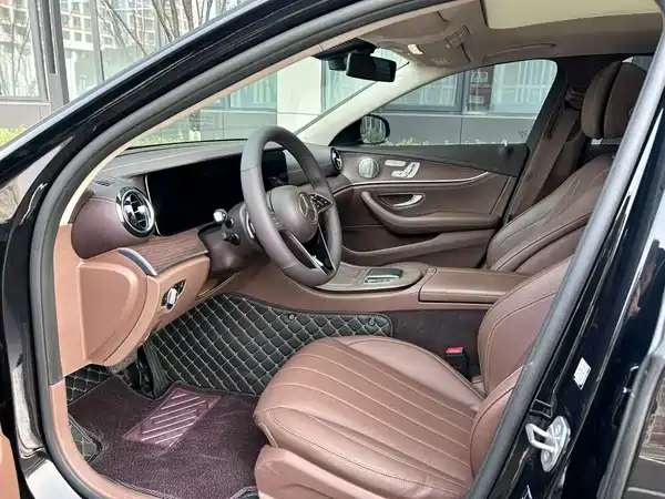 Mercedes-Benz E-Class 2021