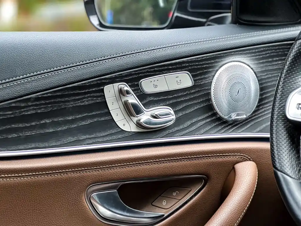 Mercedes-Benz E-Class 2020 — фото 7