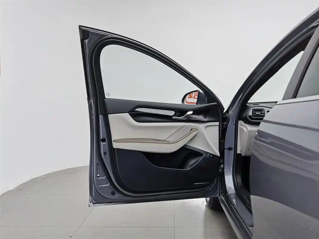BYD Qin PLUS 2023 — фото 8