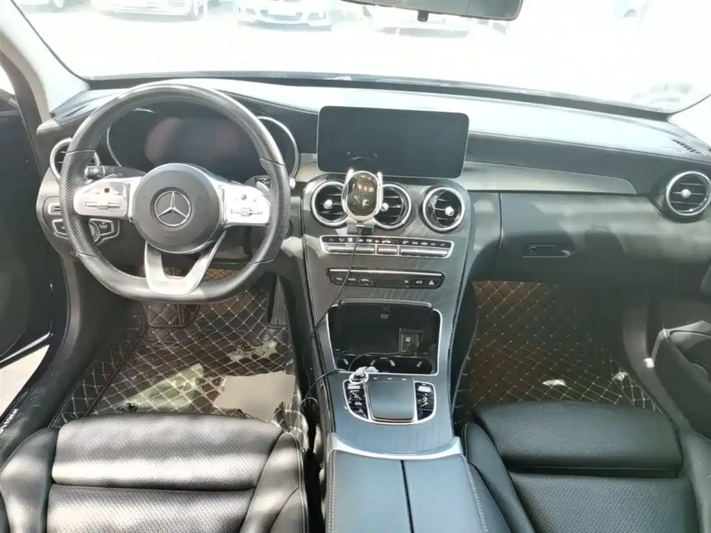 Mercedes-Benz C-Class 2021 — фото 10