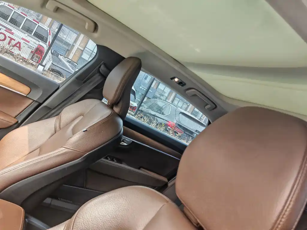 Volvo S90 2019 — фото 13