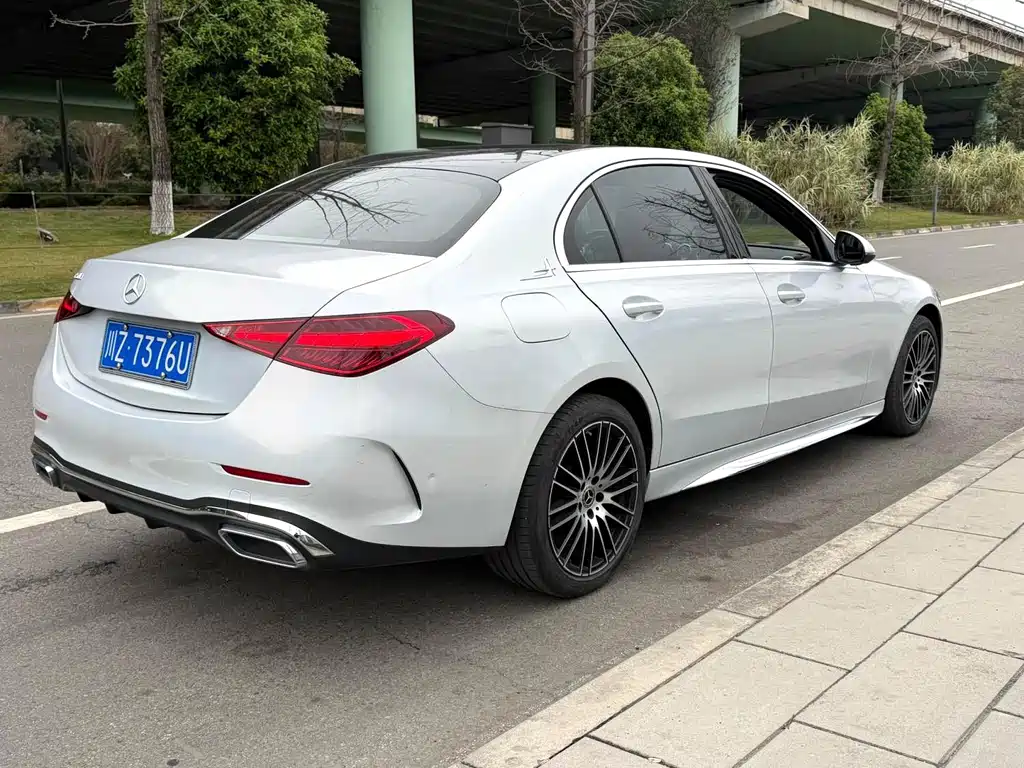 Mercedes-Benz C-Class 2023 — фото 5
