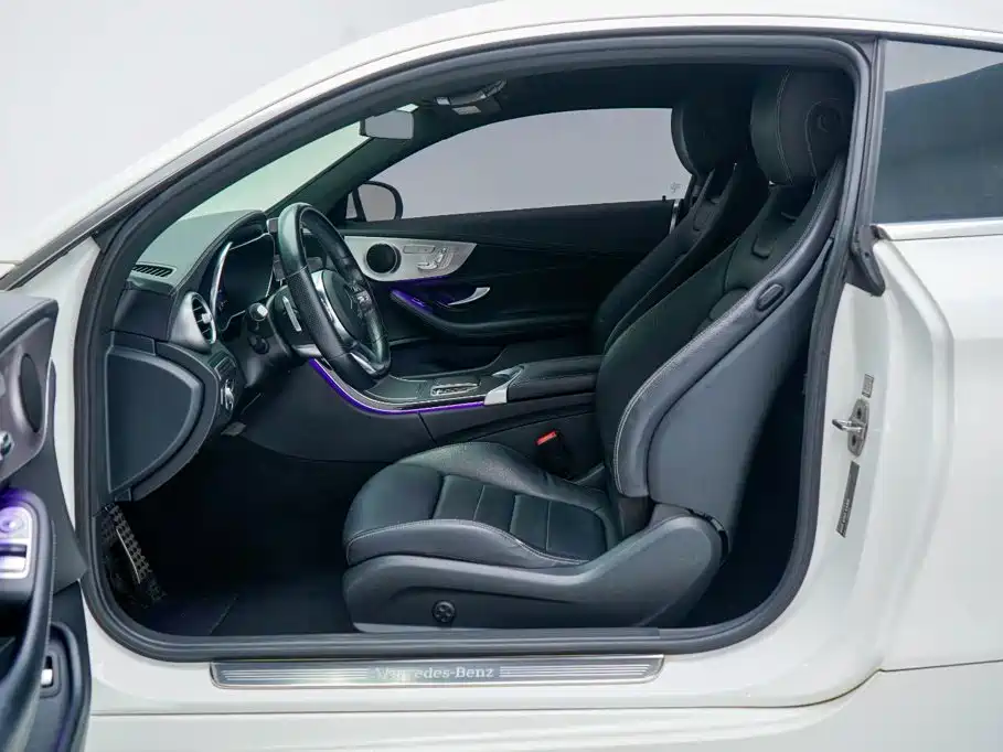 Mercedes-Benz C-Class 2021