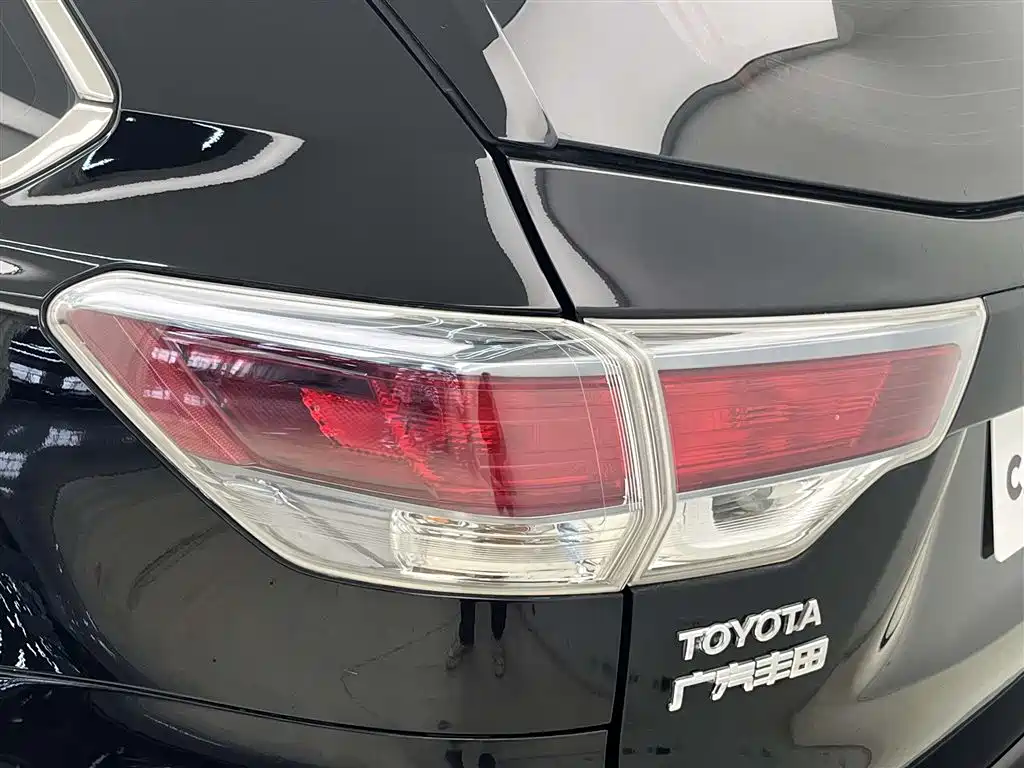 Toyota Highlander 2018 — фото 8
