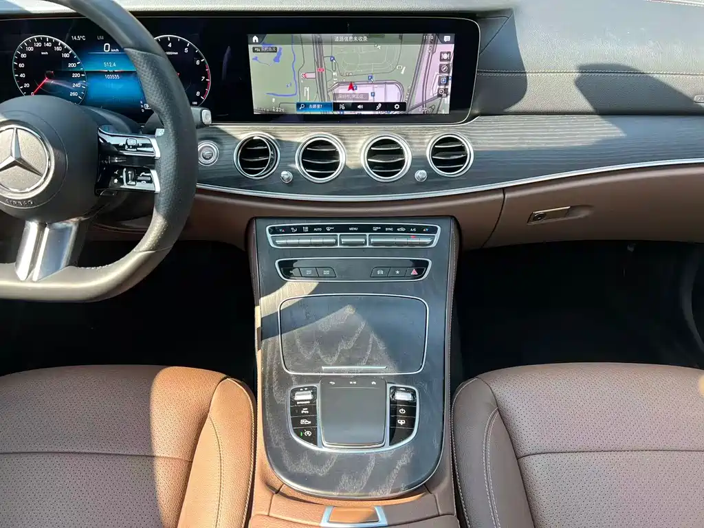 Mercedes-Benz E-Class 2021 — фото 11