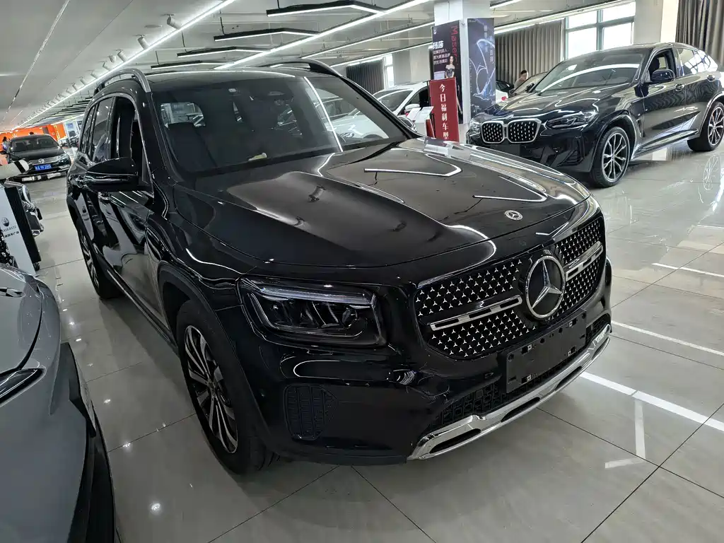 Mercedes-Benz GLB 2025