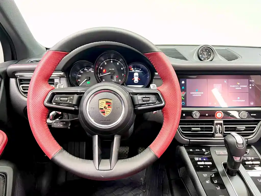 Porsche Macan 2026 — фото 10