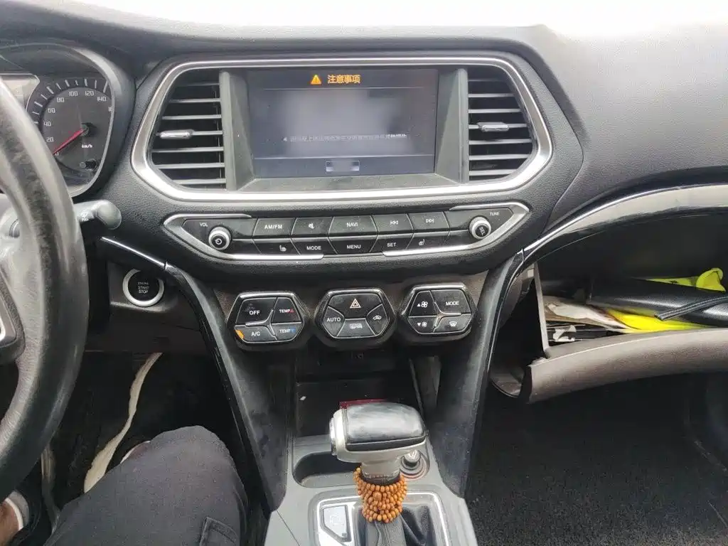 GAC Trumpchi GS4 2018 — фото 6