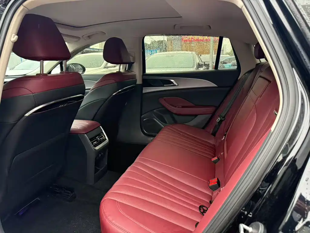 Hongqi H5 2023 — фото 5