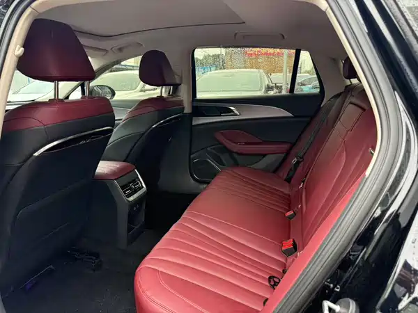 Hongqi H5 2023