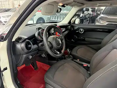 MINI MINI 2021
