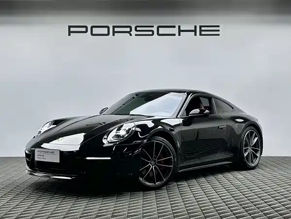 Porsche 911 2023