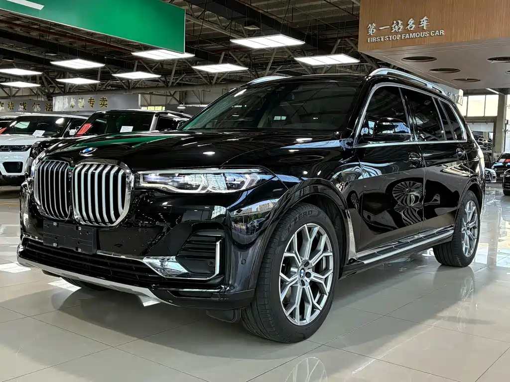 BMW X7 2020 — фото 1