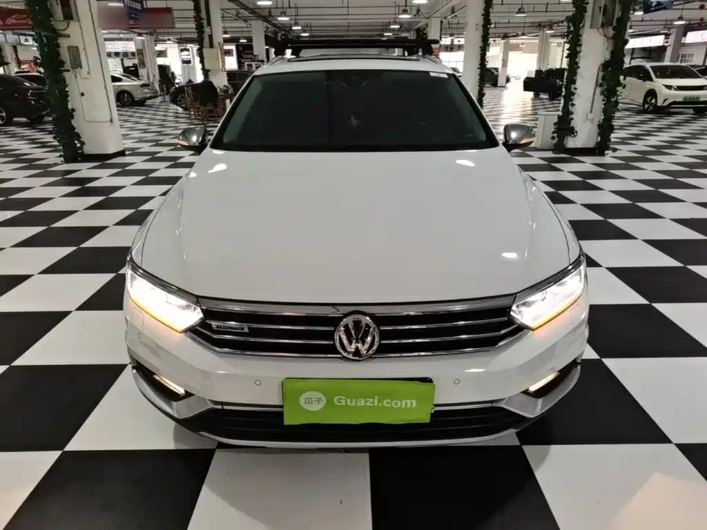Volkswagen Viloran 2017 — фото 3