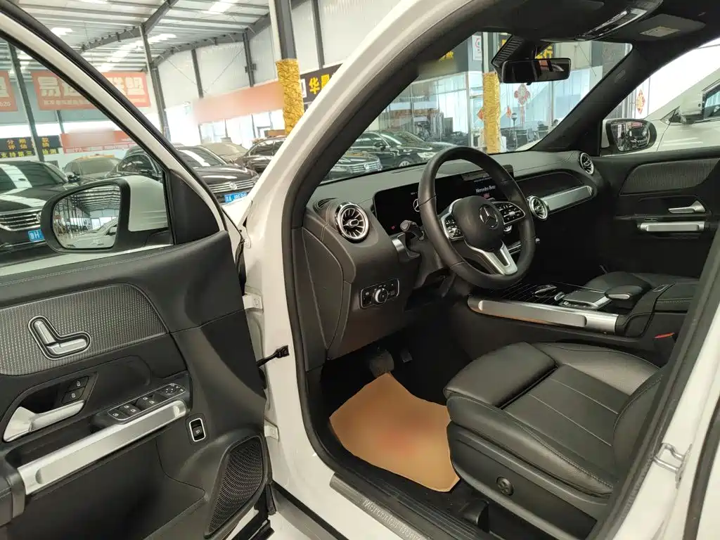 Mercedes-Benz GLB 2020 — фото 12