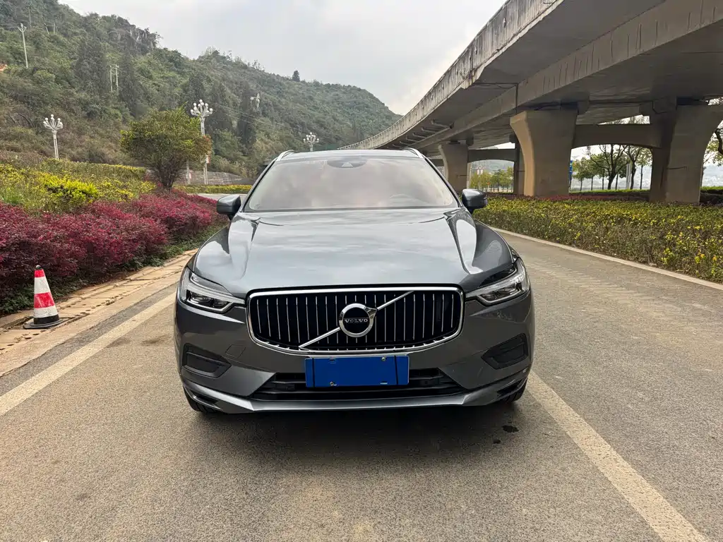 Volvo XC60 2019 — фото 9