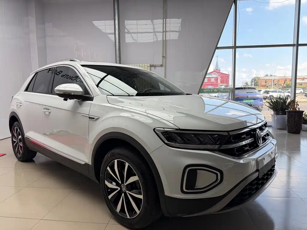 Volkswagen T-Roc 2023