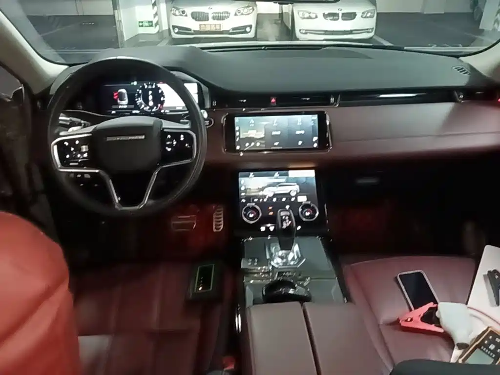 Land Rover Range Rover Evoque 2022 — фото 10