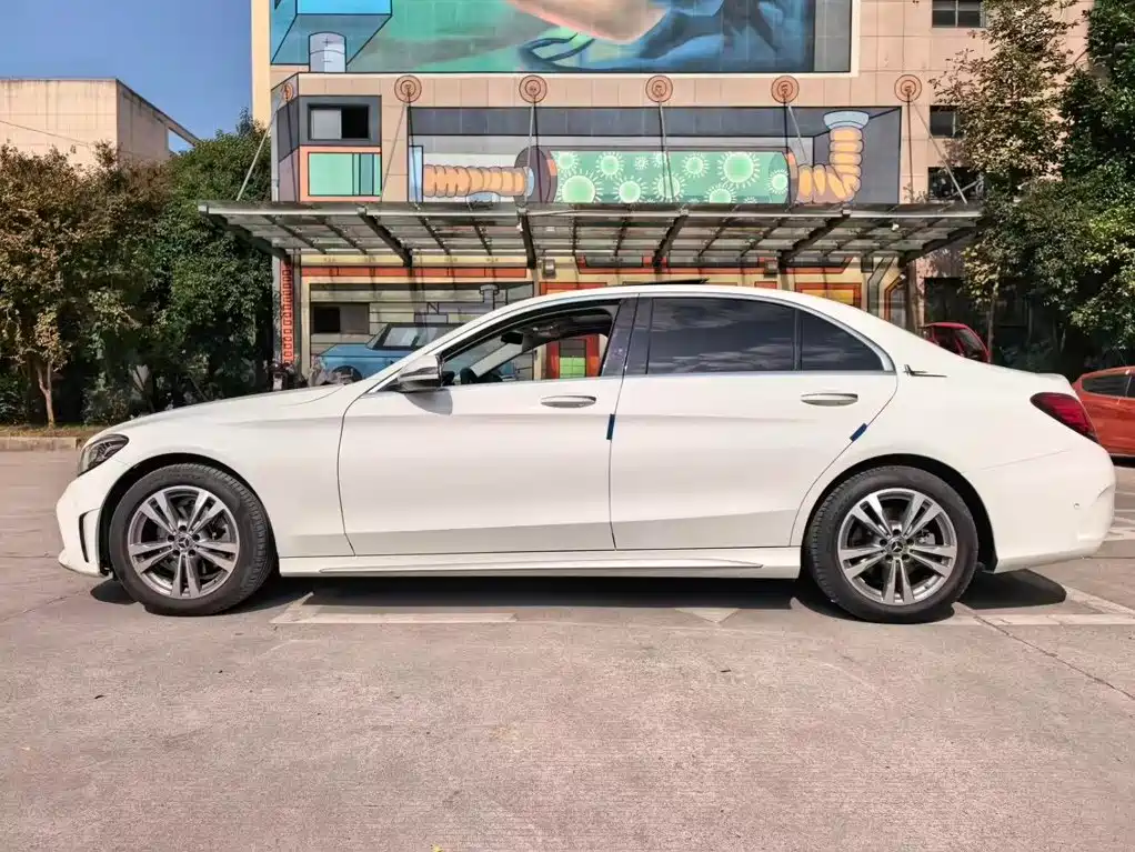 Mercedes-Benz C-Class 2021 — фото 15